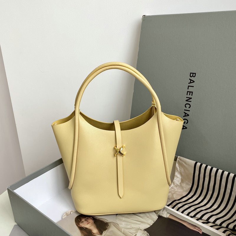 Women's Niche Light Luxury High-end Portable Messenger Bag